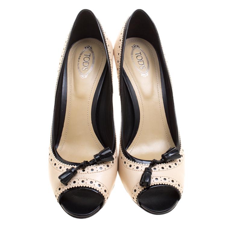 Pre Owned Tod's Black and Beige Brogue Leather Peep Toe Tassel Embellished Pumps Size 39