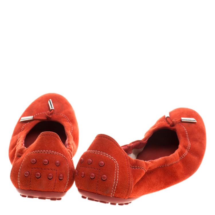 Pre Owned Tod's Red Suede Bow Scrunch Ballet Flats Size 37.5