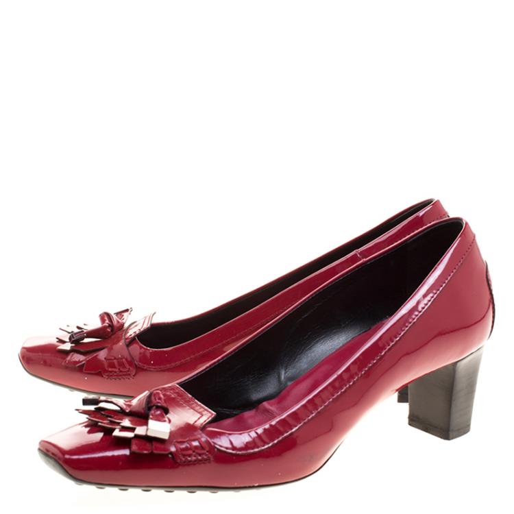 Pre Owned Tod's Cherry Red Patent Leather Kiltie Fringe Pumps Size 37.5