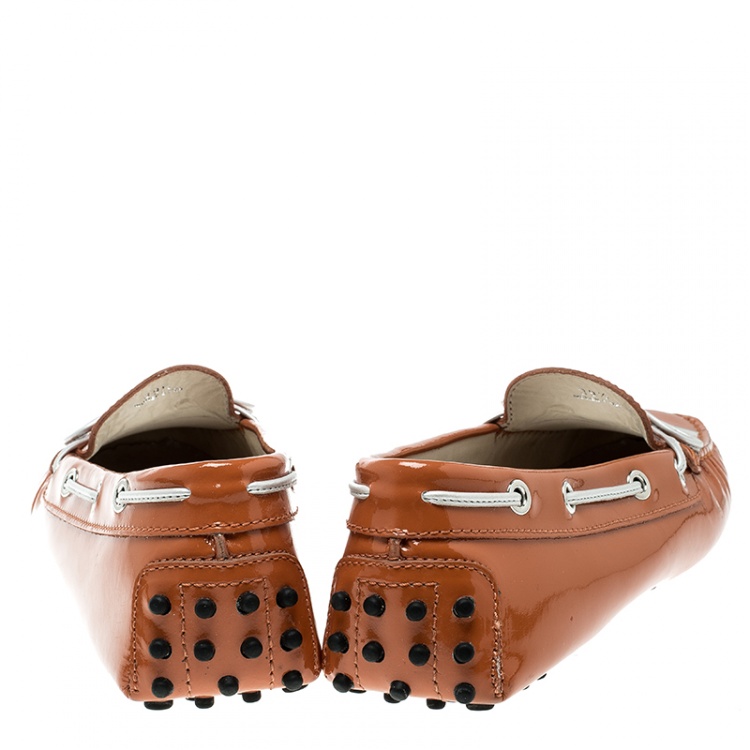 Pre Owned Tod's Orange Patent Leather Bow Loafers Size 39.5