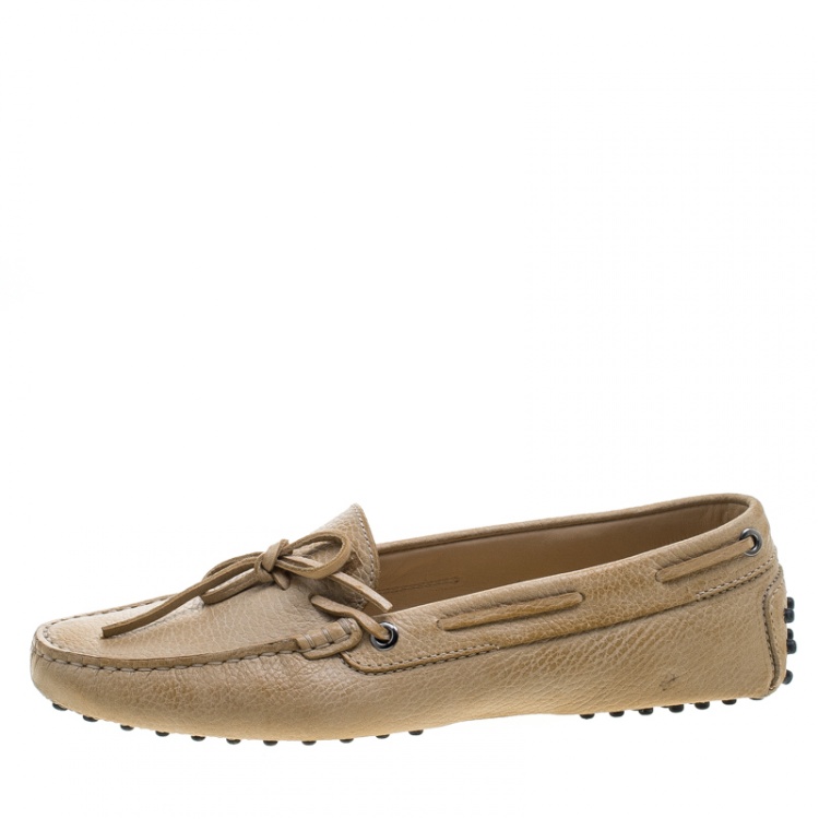 Pre Owned Tod's Beige Leather Bow Loafers Size 39.5