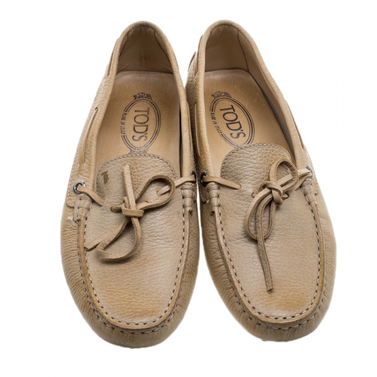 Pre Owned Tod's Beige Leather Bow Loafers Size 39.5