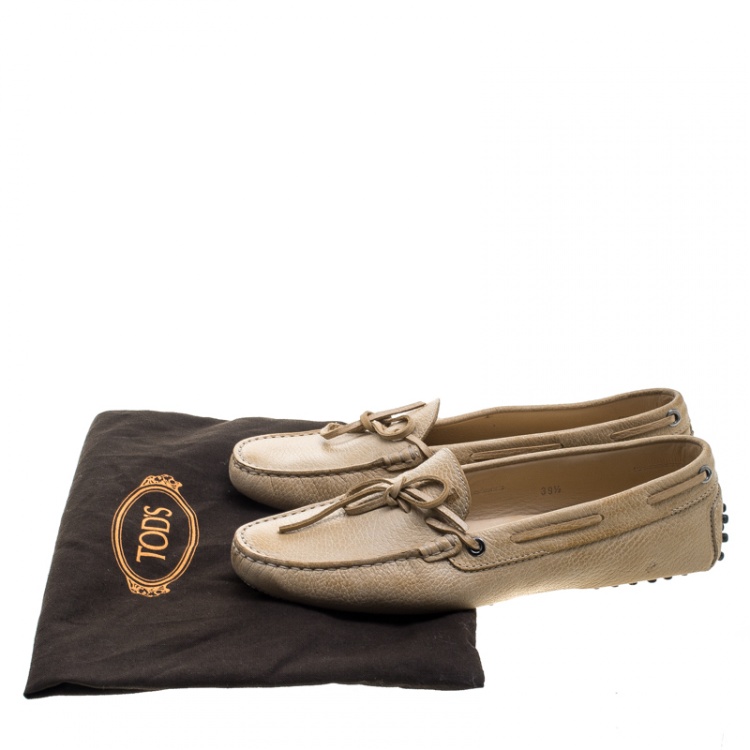 Pre Owned Tod's Beige Leather Bow Loafers Size 39.5