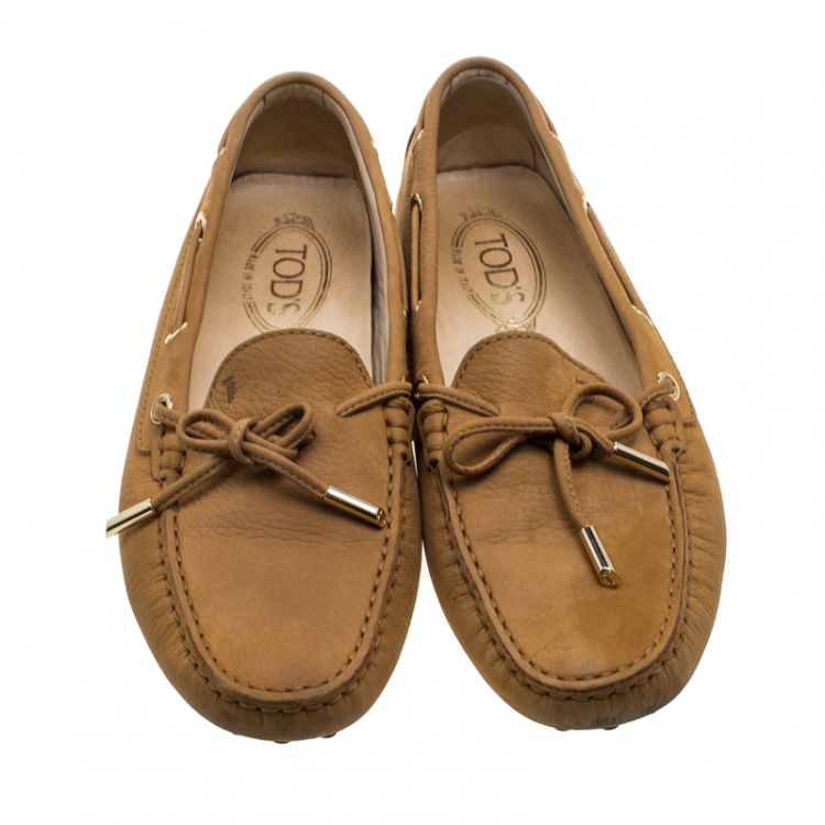 Pre Owned Tod's Beige Suede Bow Loafers Size 39.5
