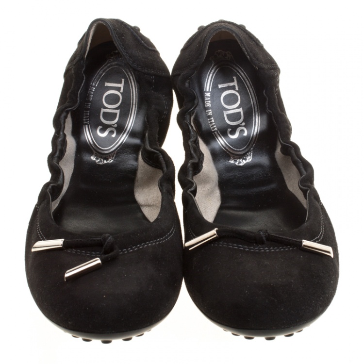 Pre Owned Tod's Black Suede Bow Scrunch Ballet Flats Size 37
