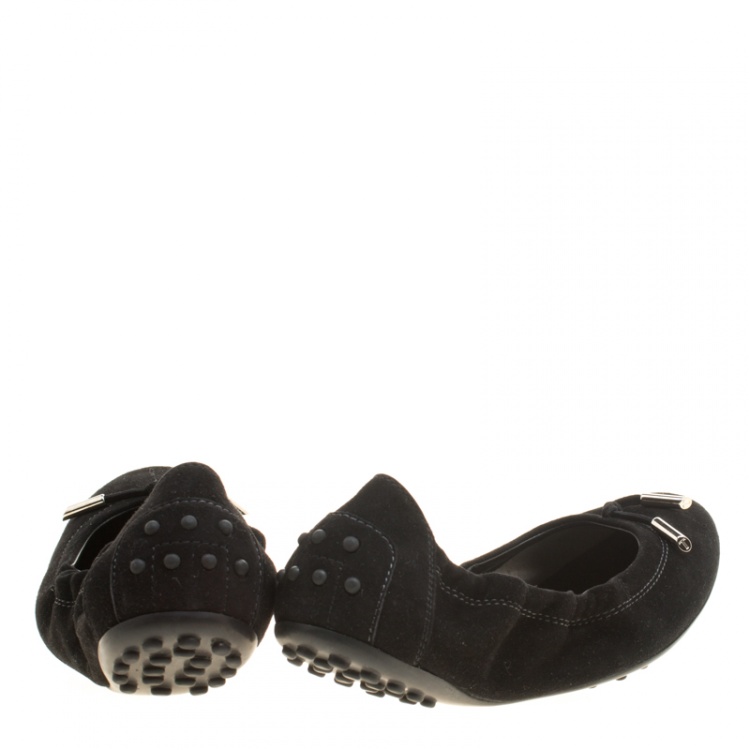 Pre Owned Tod's Black Suede Bow Scrunch Ballet Flats Size 37