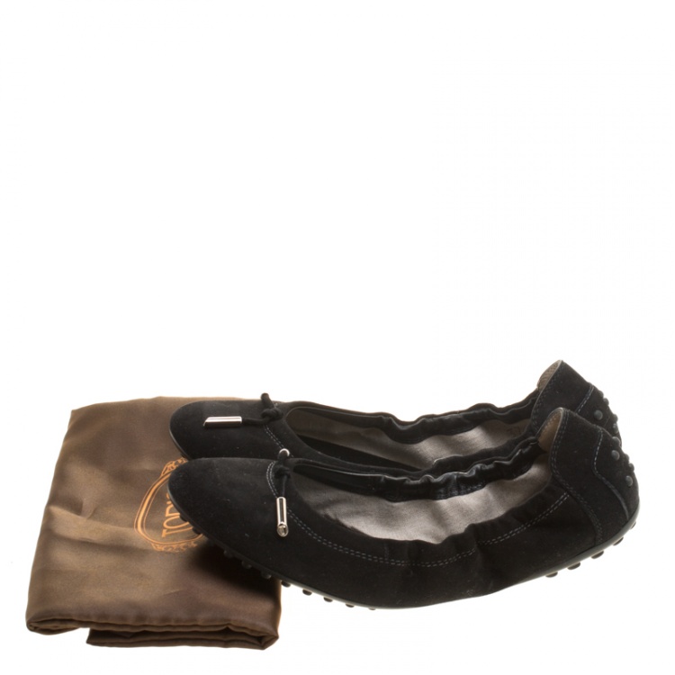 Pre Owned Tod's Black Suede Bow Scrunch Ballet Flats Size 37