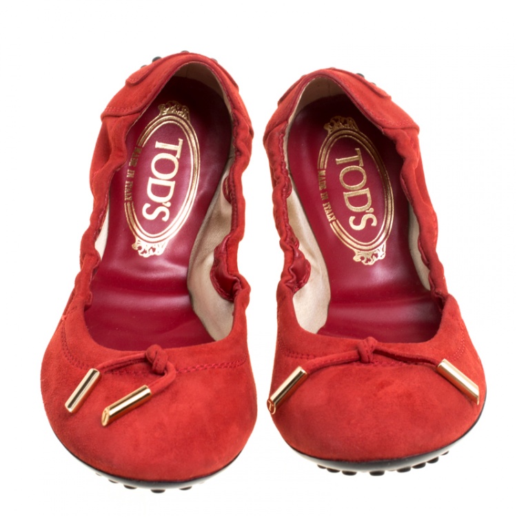 Pre Owned Tod's Red Suede Bow Scrunch Ballet Flats Size 36.5