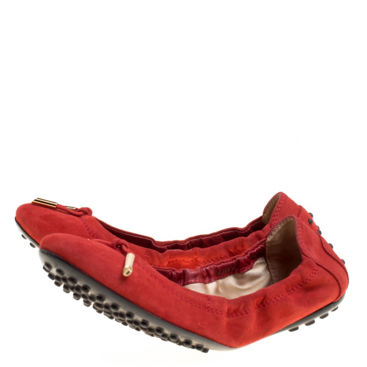 Pre Owned Tod's Red Suede Bow Scrunch Ballet Flats Size 36.5