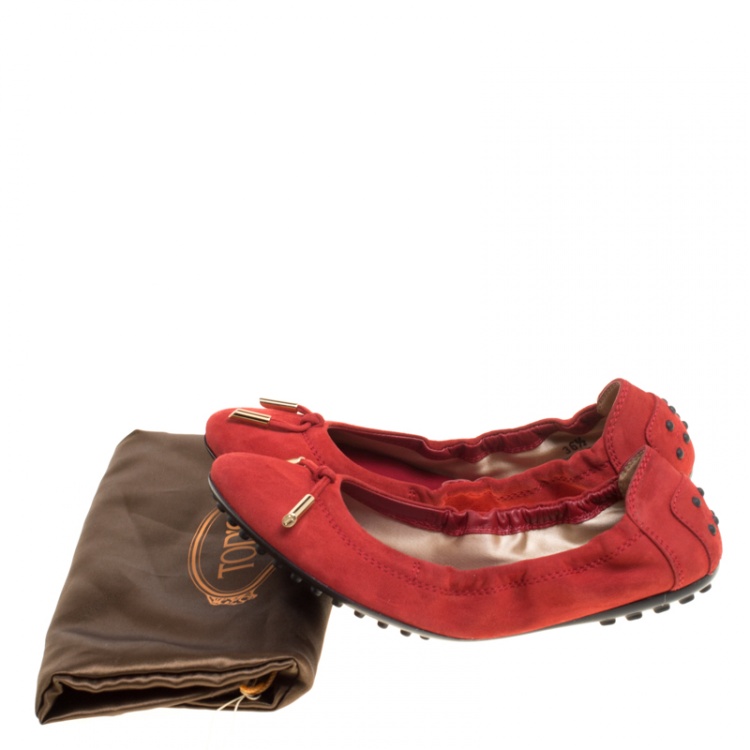 Pre Owned Tod's Red Suede Bow Scrunch Ballet Flats Size 36.5