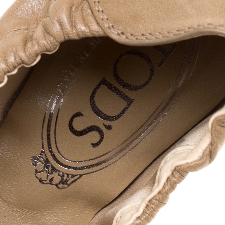 Pre Owned Tod's Beige Leather Bow Scrunch Ballet Flats Size 37.5