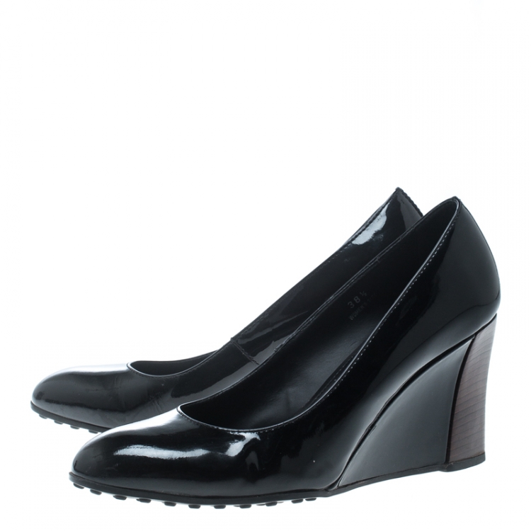 Pre Owned Tod's Black Patent Leather Wedge Pumps Size 38.5