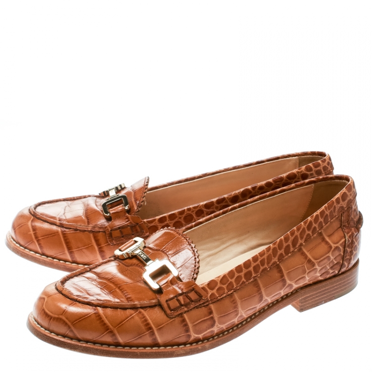 Pre Owned Tod's Brown Embossed Croc Leather Loafers Size 39