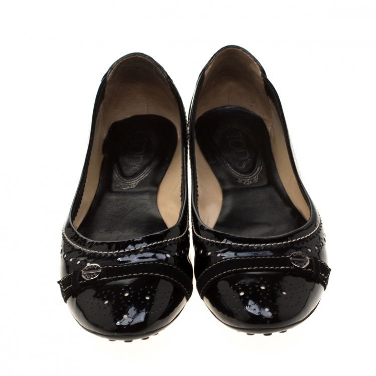 Pre Owned Tod's Black Patent Brogue Leather Suede Trim Ballet Flats Size 36.5