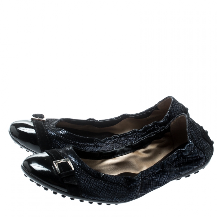 Pre Owned Tod's Metallic Blue Suede And Black Patent Leather Cap Toe Buckle Detail Ballet Flats Size 35.5
