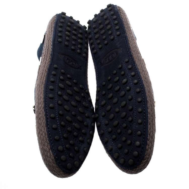 مملوكة مسبقًا Tod's Dark Wash Denim Studded Espadrille Flats Size 37