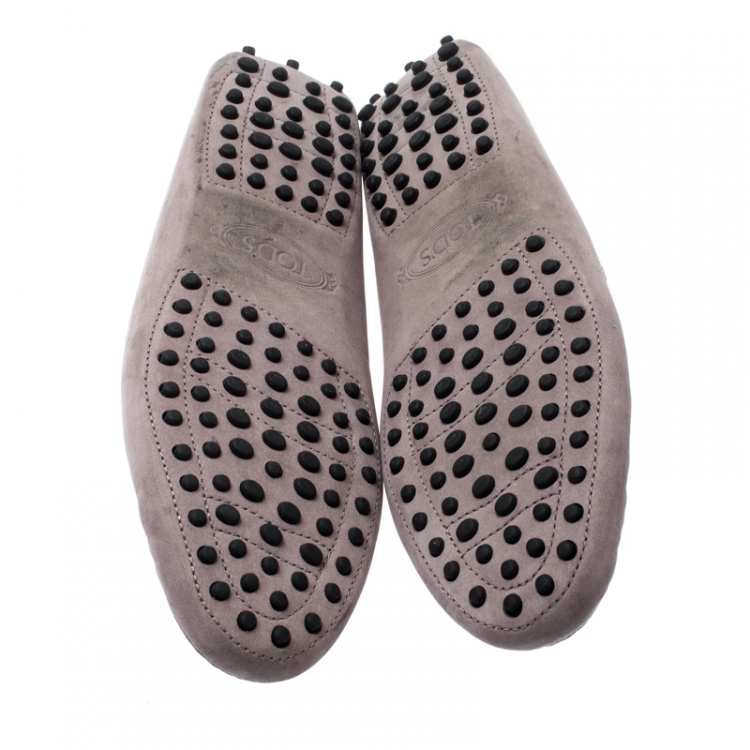 مملوكة مسبقًا Tod's Grey Suede Crystal Embellished Slip On Loafers Size 39.5