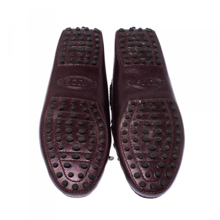 مملوكة مسبقًا Tod's Metallic Plum Textured Leather Bow Loafers Size 36.5