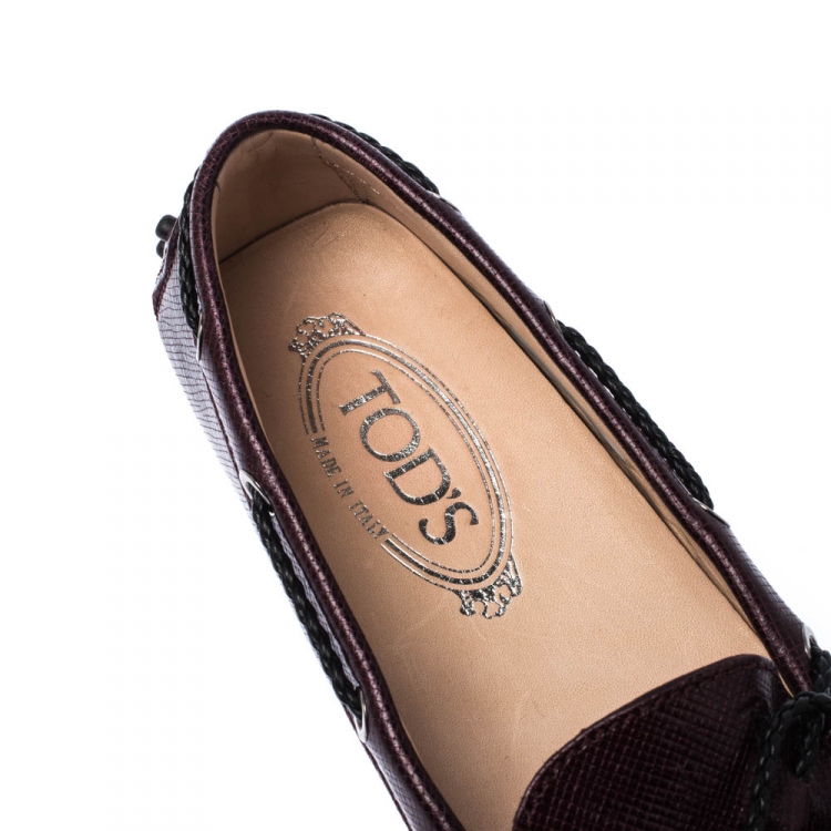 مملوكة مسبقًا Tod's Metallic Plum Textured Leather Bow Loafers Size 36.5