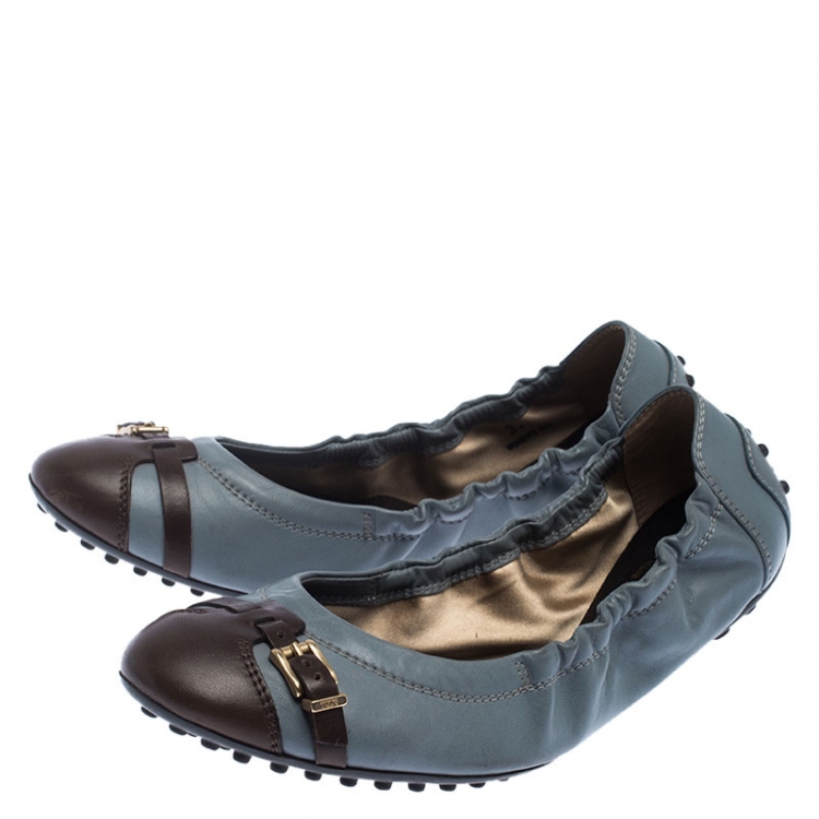 Pre Owned Tod's Ash Blue and Brown Leather Cap Toe Buckle Detail Scrunch Ballet Flats Size 37