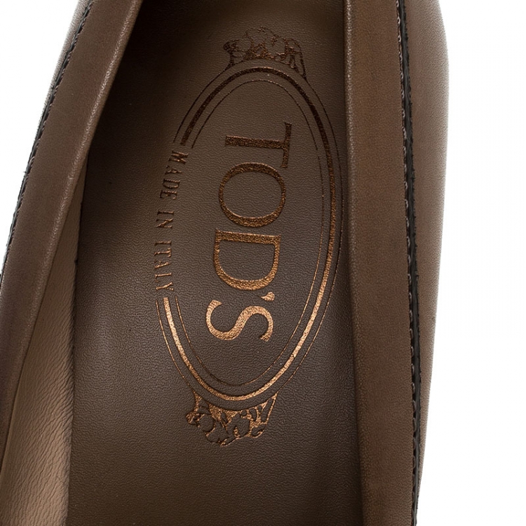 Pre Owned Tod's Tan Leather Buckled Loafer Pumps Size 38.5