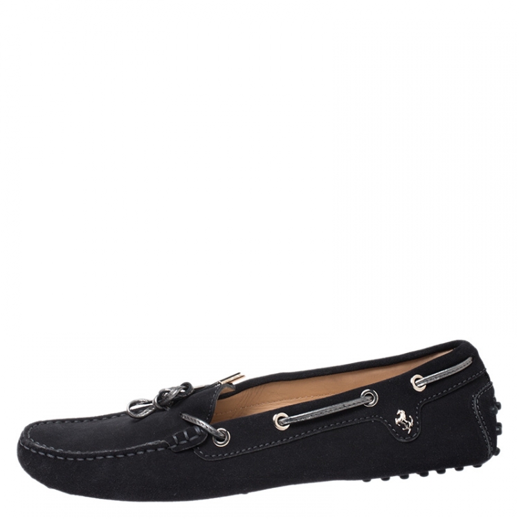 مملوكة مسبقًا Tod's Black Suede Bow Loafers Size 41