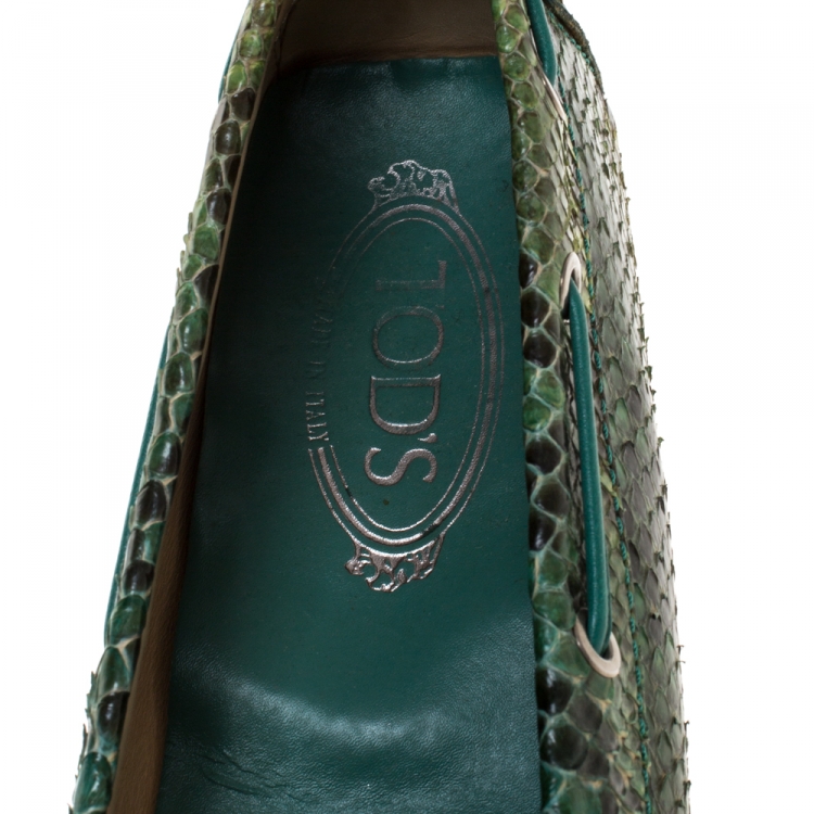 Pre Owned Tod's Green/Black Python Gommino Bow Loafers Size 40