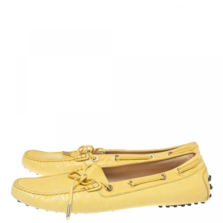 Pre Owned Tod's Yellow Foil Leather Gommino Bow Loafers Size 41