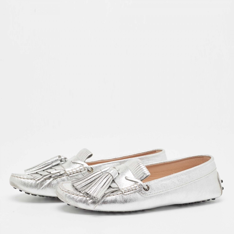 Pre Owned Tod's Metallic Silver Leather Fringe Tassel Details Slip On Loafers Size 41
