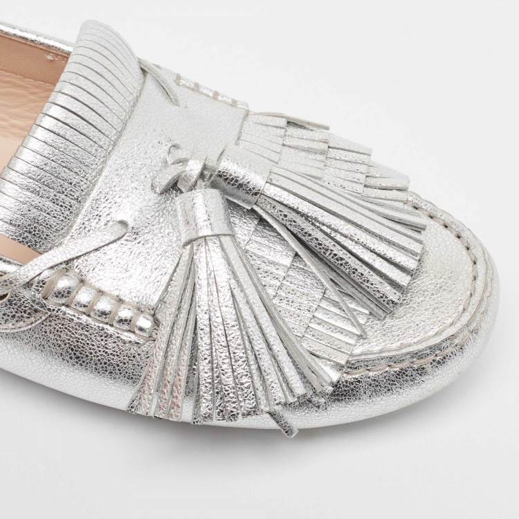 Pre Owned Tod's Metallic Silver Leather Fringe Tassel Details Slip On Loafers Size 41