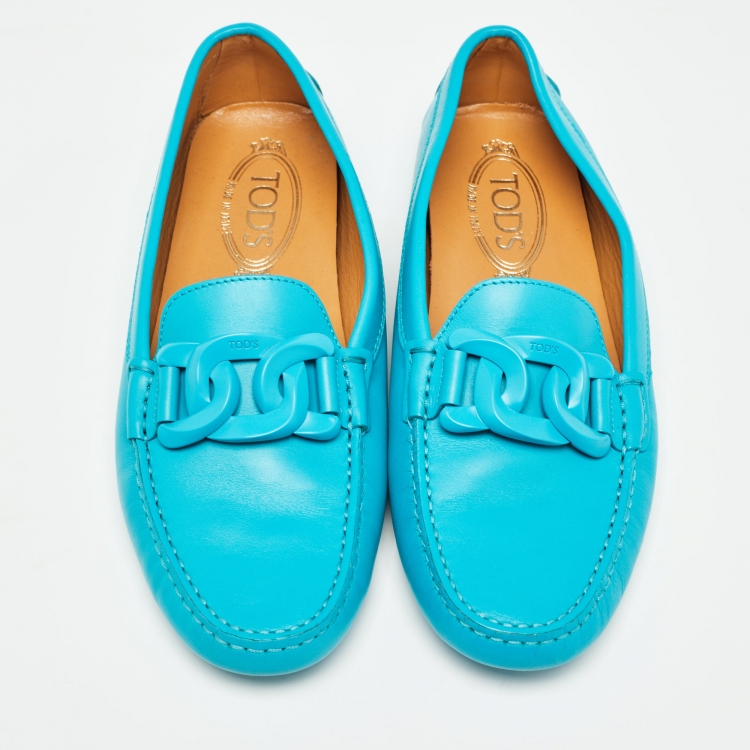 Pre Owned Tod's Blue Leather Chain Detail Slip On Loafers Size 39