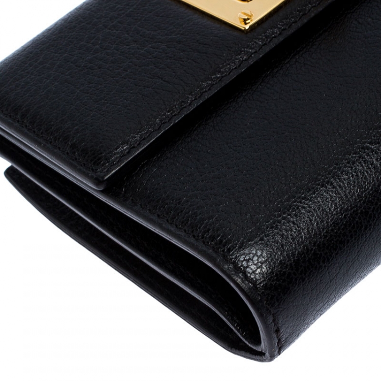 مملوكة مسبقًا Tom Ford Black Leather Natalia French Wallet