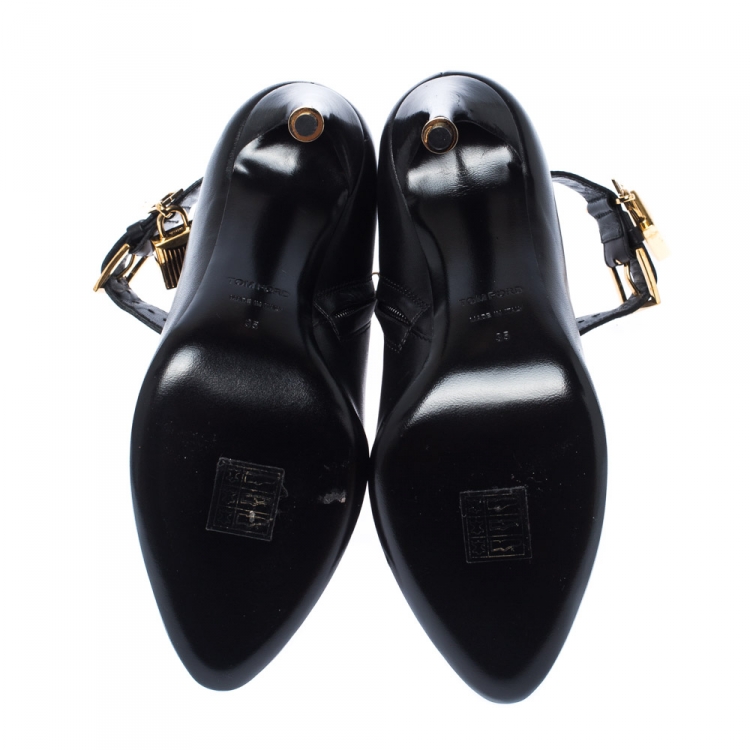 Pre Owned Tom Fod Black Leather Padlock Charm Pointed Toe Booties Size 35
