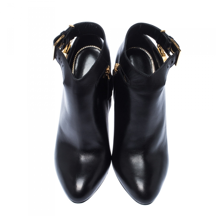 Pre Owned Tom Fod Black Leather Padlock Charm Pointed Toe Booties Size 35