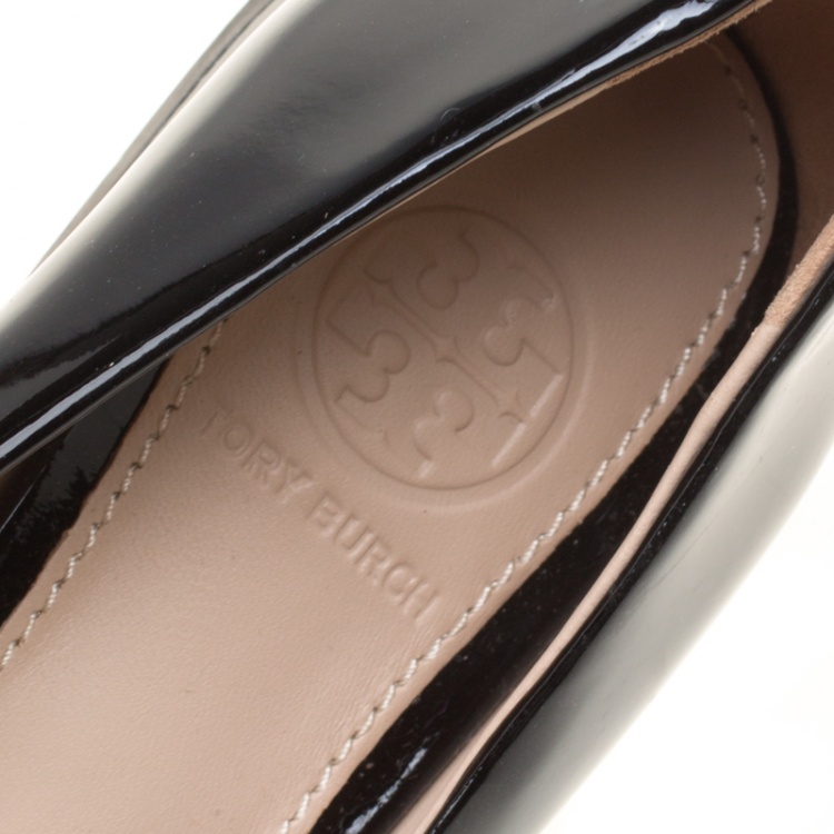 Pre Owned Tory Burch Black Patent Leather Gigi Block Heel Pumps Size 35.5