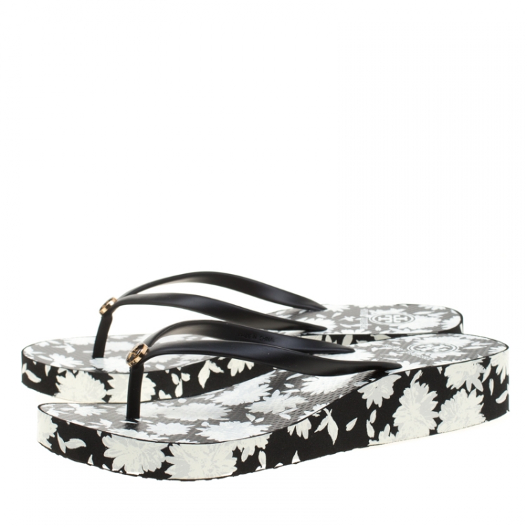 Pre Owned Tory Burch Monochrome Floral Print PVC Thandie Thong Wedge Flip Flops Size 40