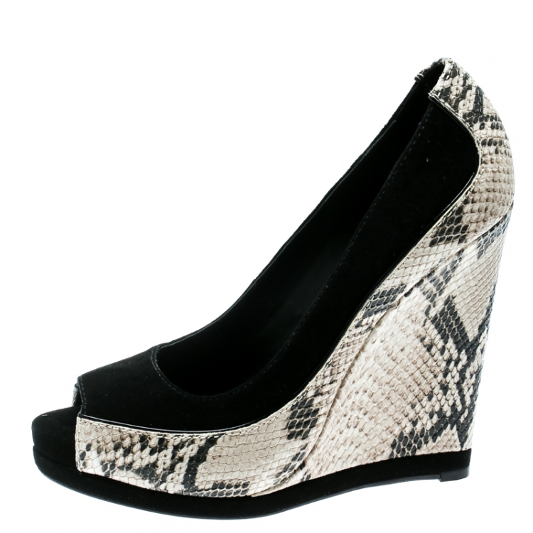 Pre Owned Tory Burch Black Suede and Python Embossed Leather Sandra Wedge Peep Toe Pumps Size 39
