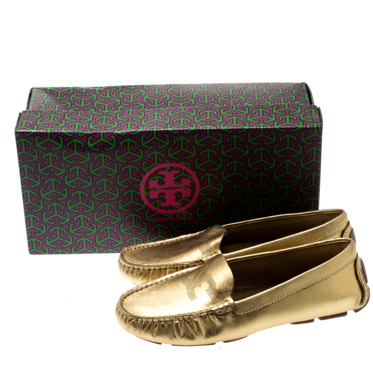 مملوكة مسبقًا Tory Burch Metallic Gold Leather Maynard Loafers Size 35