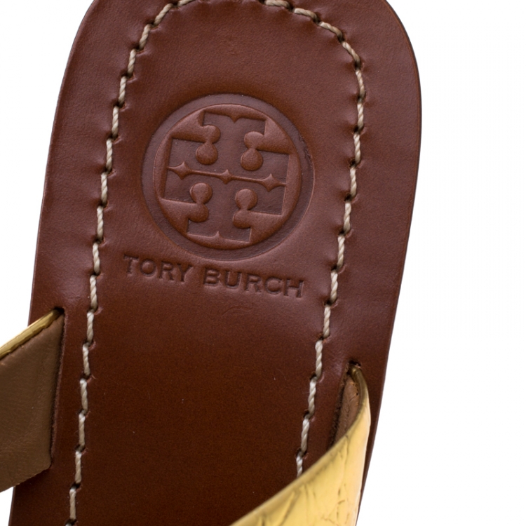 Pre Owned Tory Burch Metallic Gold Leather Cameron Wedge Thong Sandals Size 38