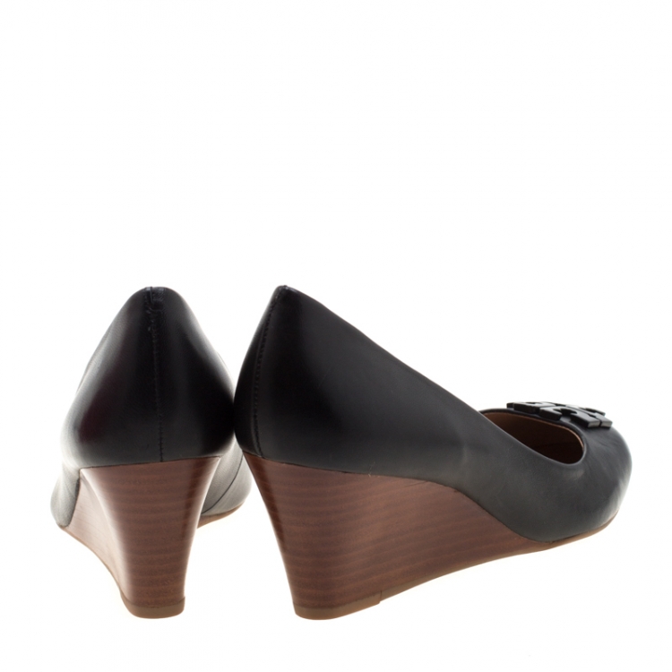 Pre Owned Tory Burch Black Leather Wedge Pumps Size 37.5