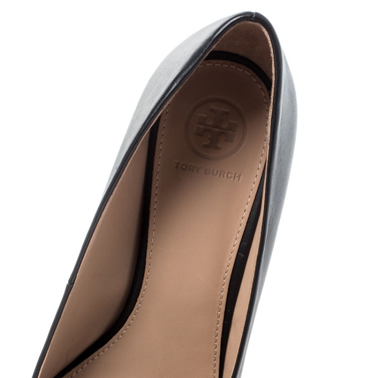 مملوكة مسبقًا Tory Burch Black Leather Luna Wedge Pumps Size 38.5