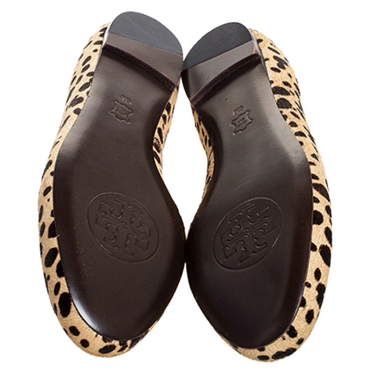Pre Owned Tory Burch Beige/Brown Cheetah Print Calf Hair Chandra Loafers Size 39