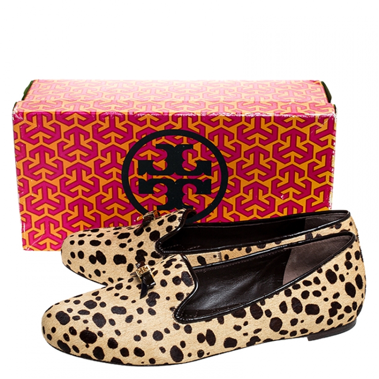 Pre Owned Tory Burch Beige/Brown Cheetah Print Calf Hair Chandra Loafers Size 39