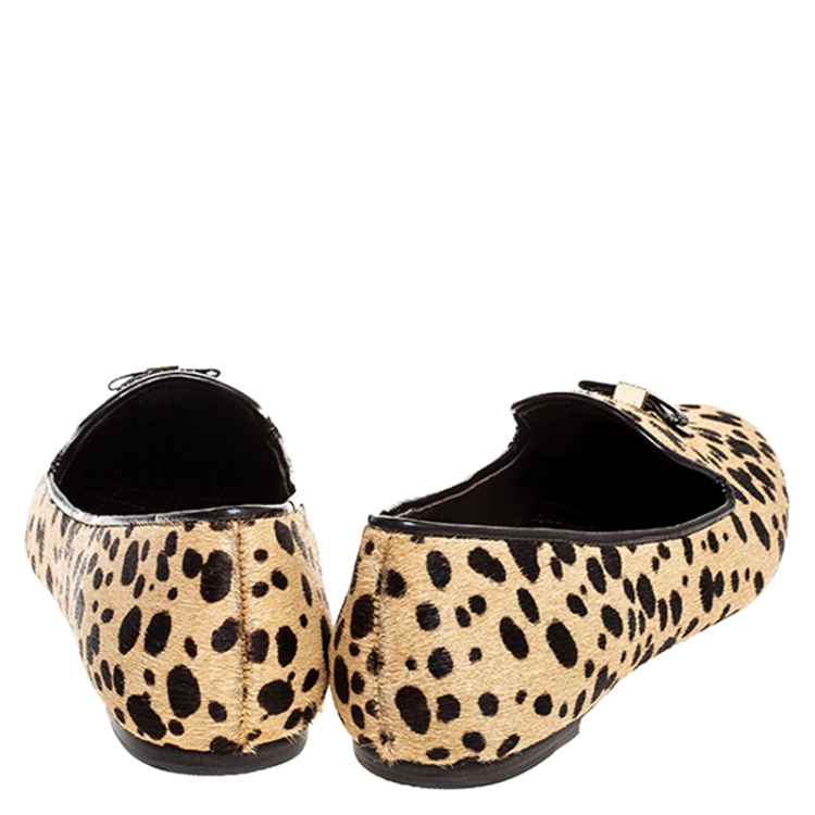 Pre Owned Tory Burch Beige/Brown Cheetah Print Calf Hair Chandra Loafers Size 39