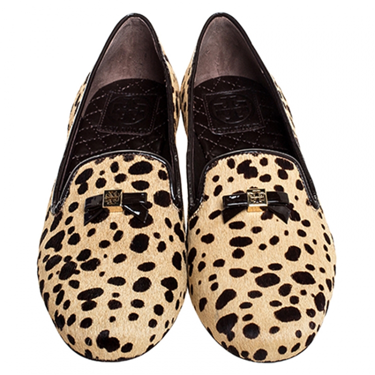 Pre Owned Tory Burch Beige/Brown Cheetah Print Calf Hair Chandra Loafers Size 39