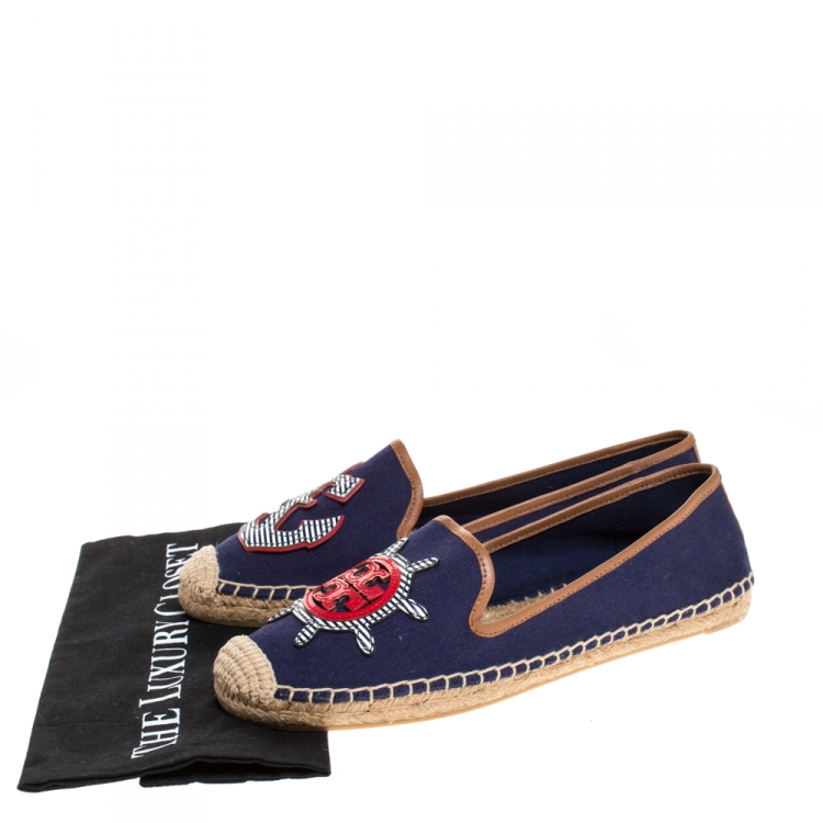 مملوكة مسبقًا Tory Burch Blue Canvas Maritime Mismatched Espadrille Loafers Size 39.5