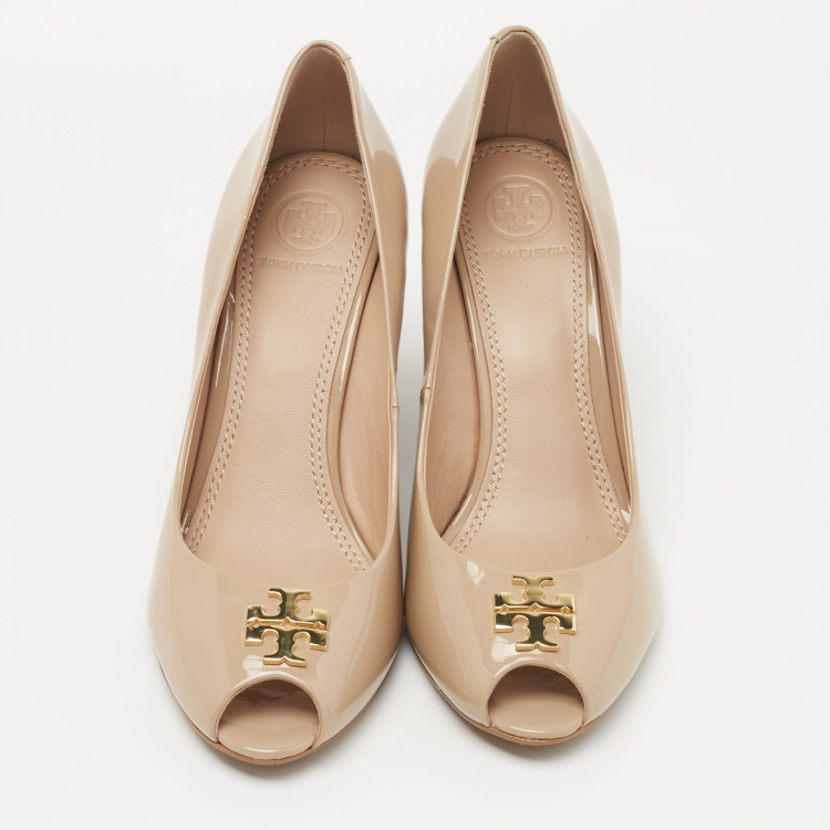 Pre Owned Tory Burch Beige Patent Leather Jade Peep Toe Wedge Pumps Size 37