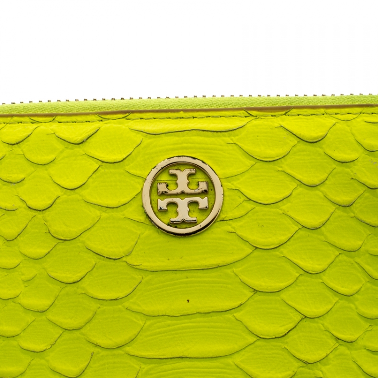 Pre Owned Tory Burch Neon Green Python Embossed Leather Zip Around Wallet