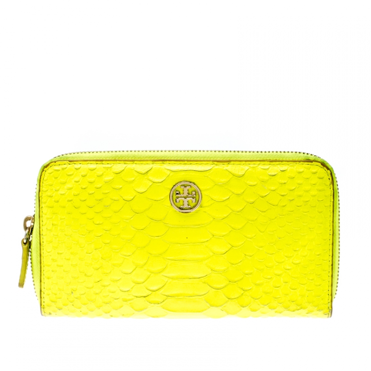 Pre Owned Tory Burch Neon Green Python Embossed Leather Zip Around Wallet