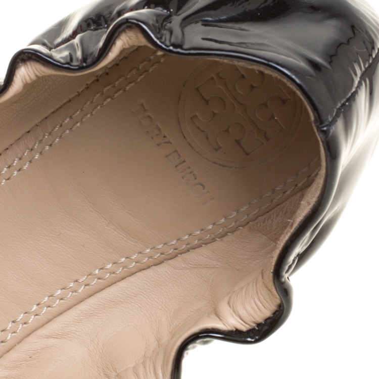Pre Owned Tory Burch Black Patent Leather Twiggie Scrunch Ballet Flats Size 36